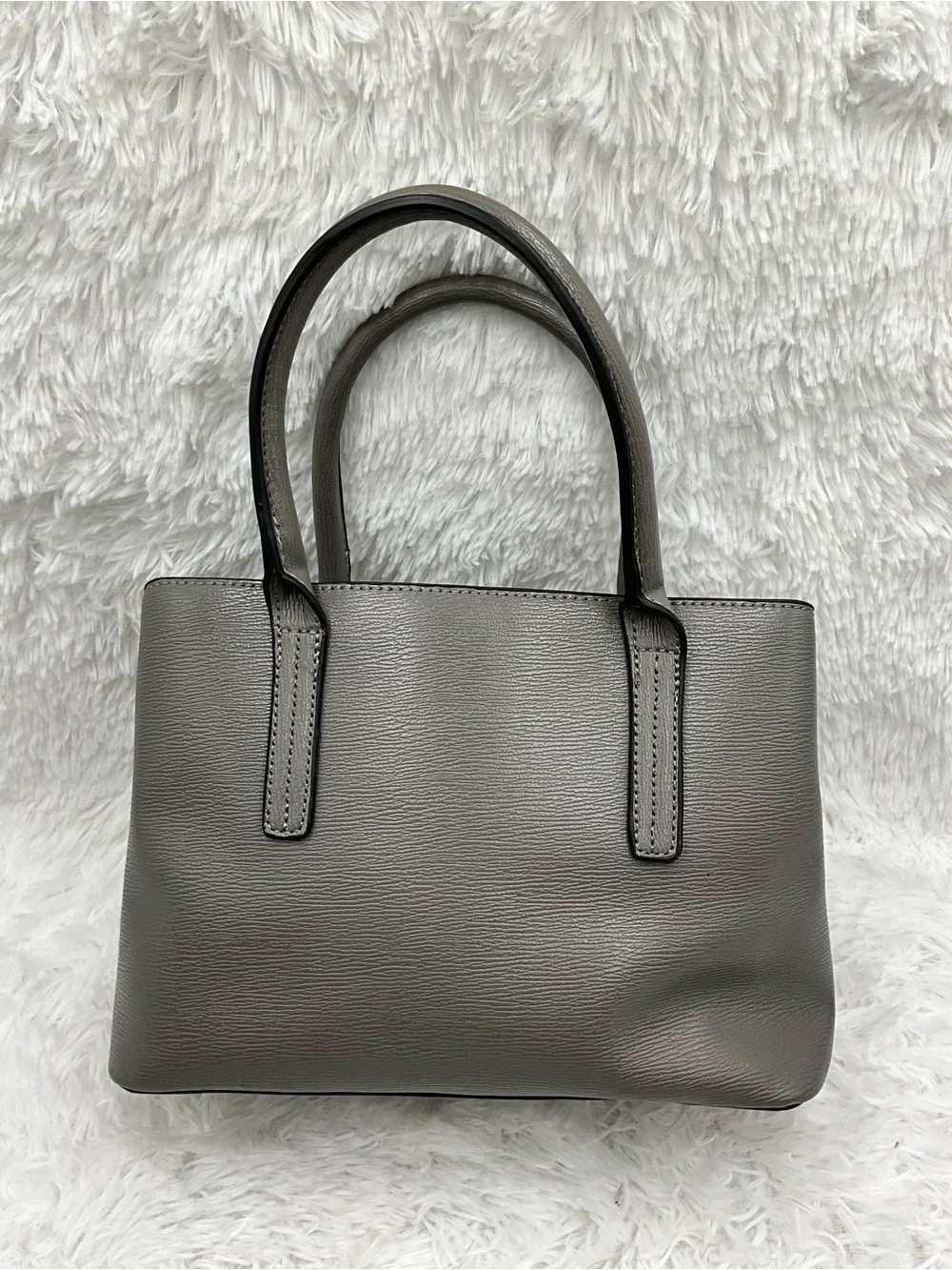 bebe chic sophisticated